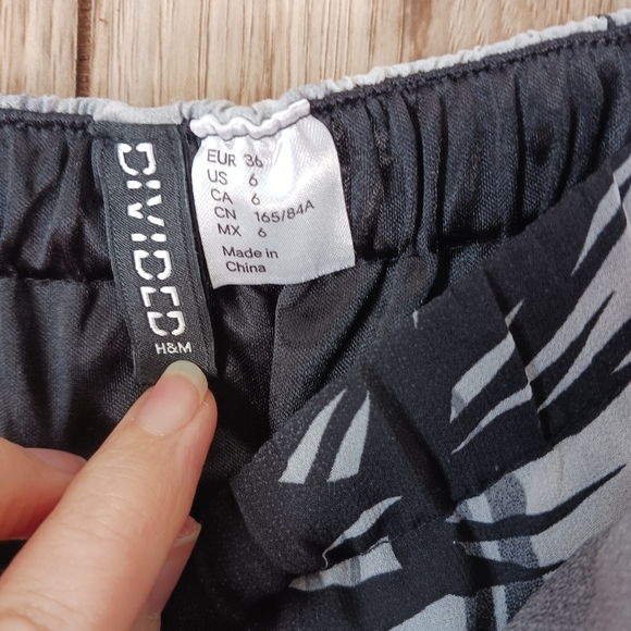 H&M Tropical Palm Print  Strapless Maxi Dress Size 6 - Picture 4 of 7